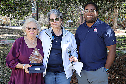 Allen de Hart Humanitarian Award - Peggy Anne Wilder