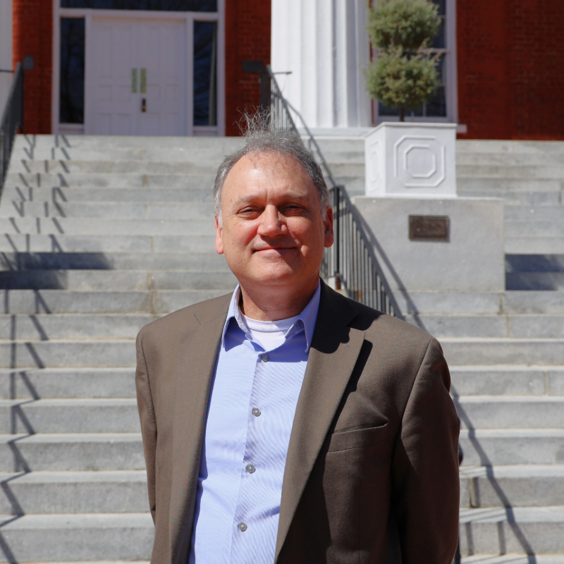 Louisburg College welcomes its new Vice President of Enrollment, Dr. David Tracy. 