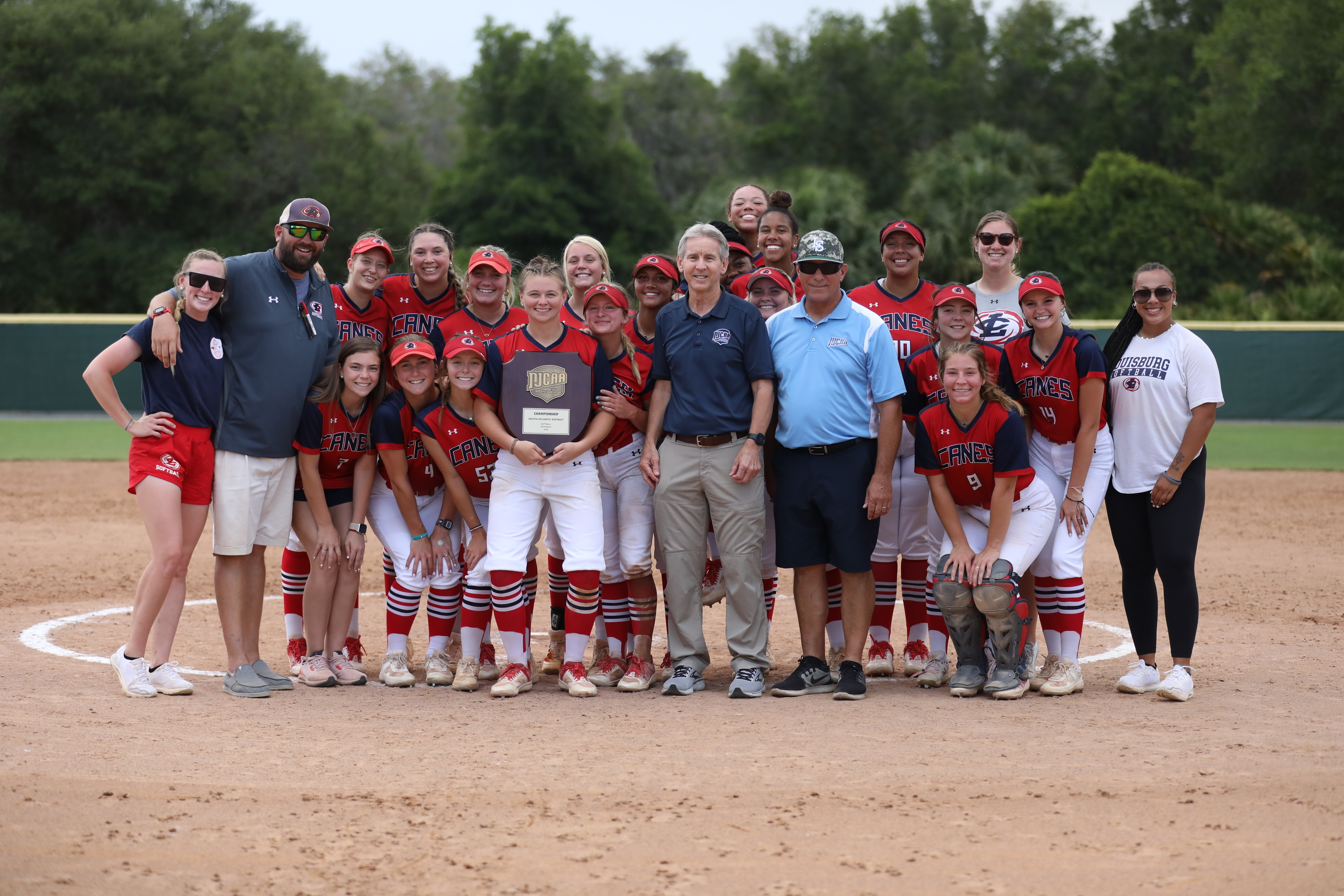 LC Softball District Champs